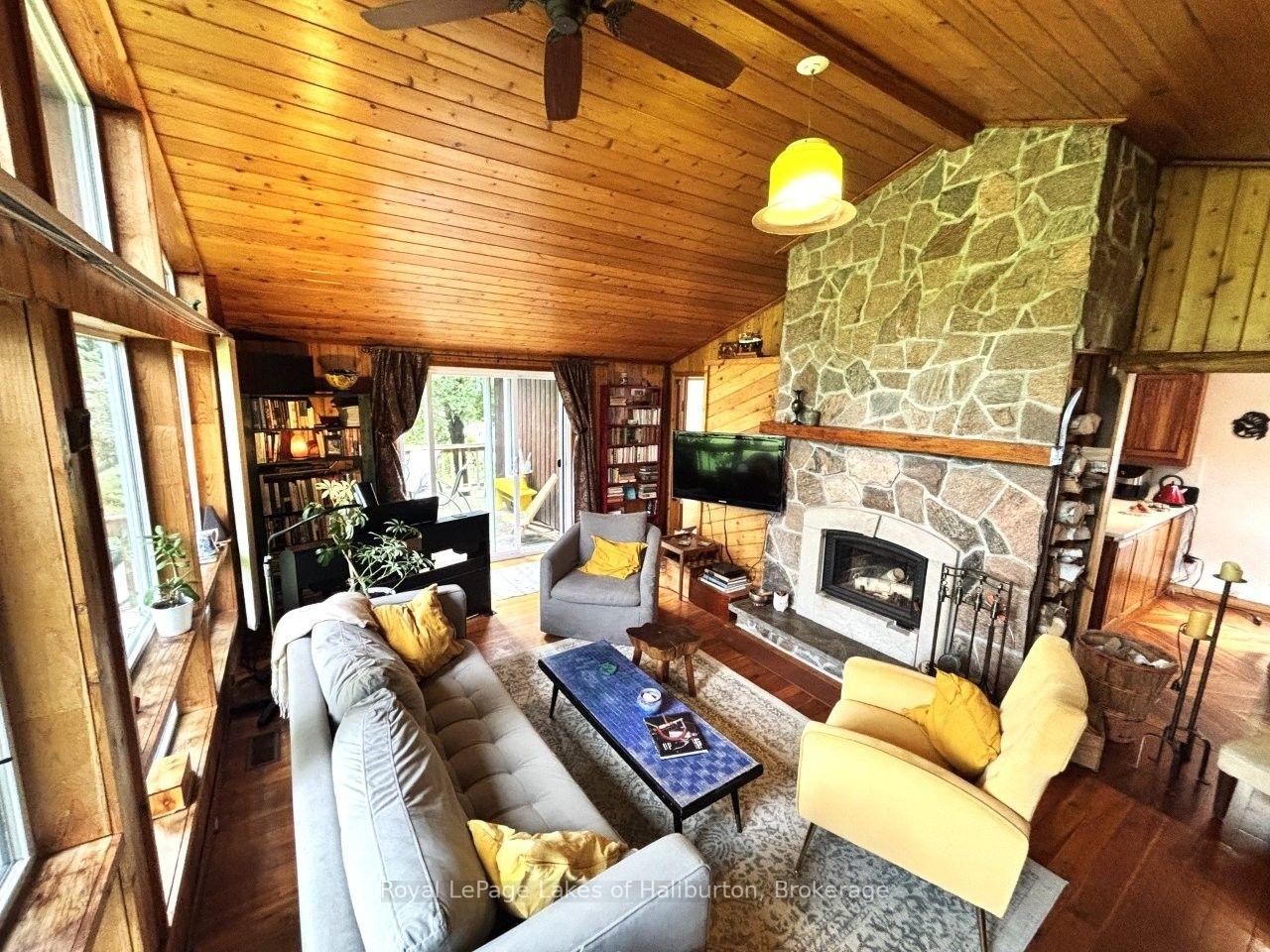 Photo 4 of 10 Nevison Drive, Kawartha Lakes, Somerville — HOMEH