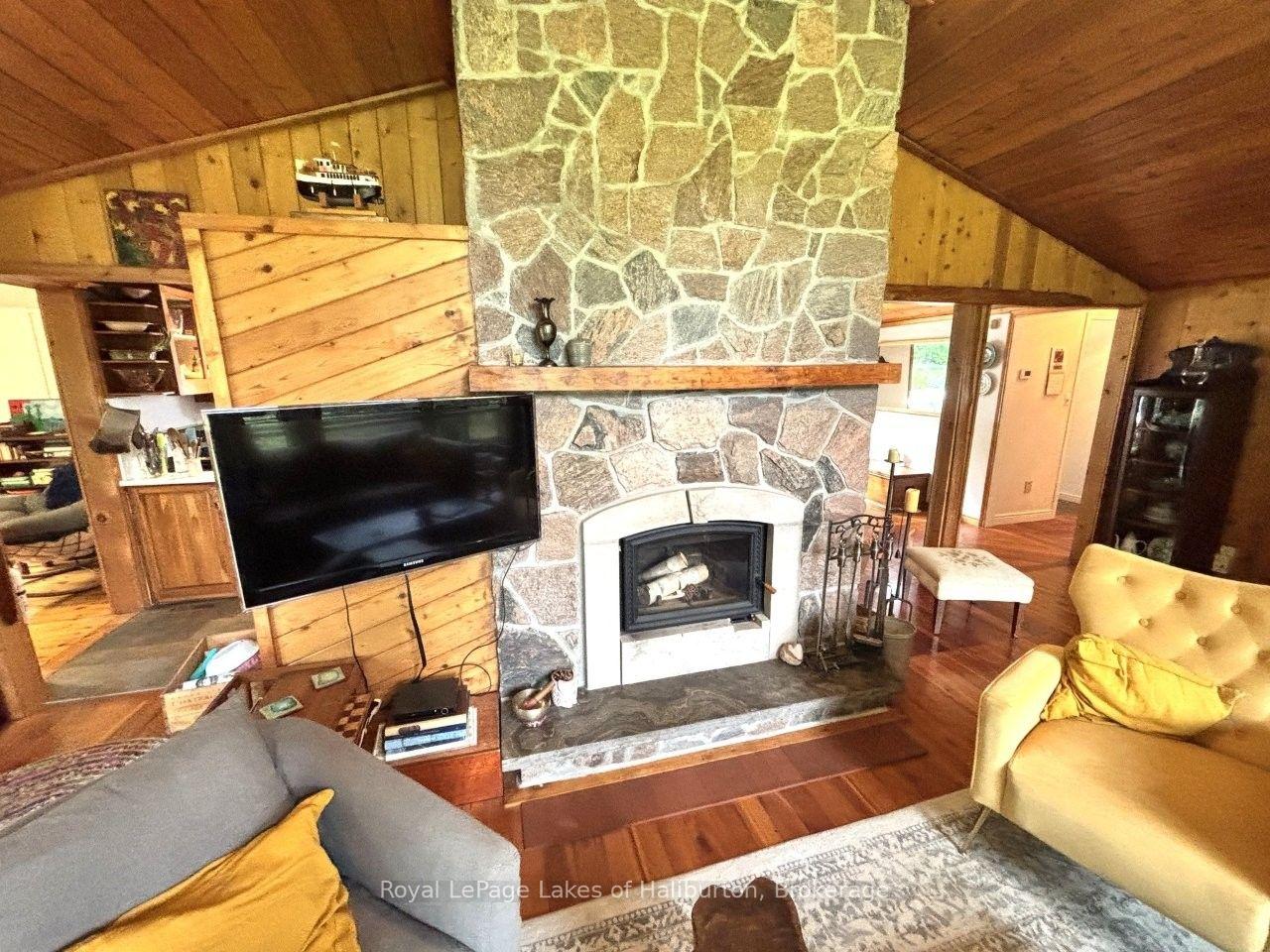 Photo 14 of 10 Nevison Drive, Kawartha Lakes, Somerville — HOMEH