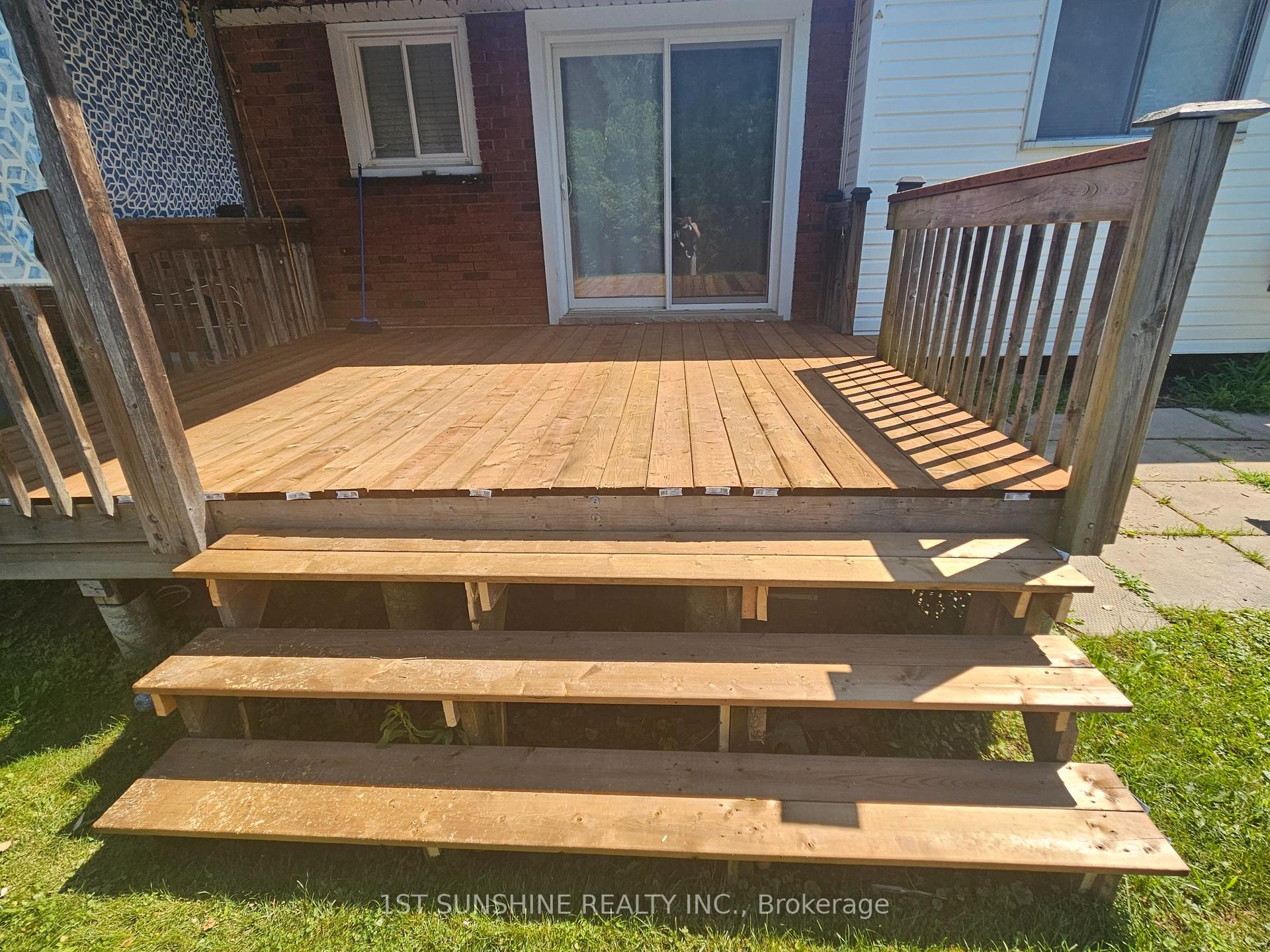 Photo 15 of 65 Winding Way, Brantford, Brier Park — HOMEH