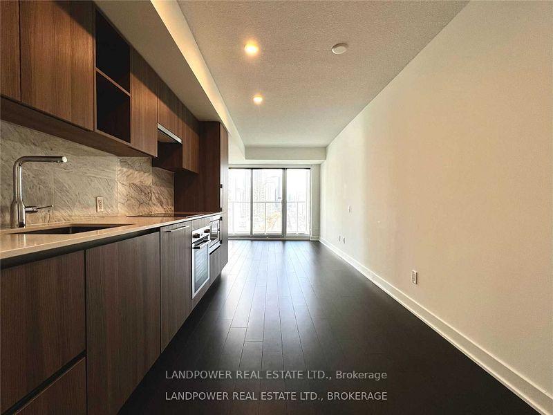 Photo 6 of Unit 2006, 19 Bathurst Street, Toronto, Waterfront Communities — HOMEH
