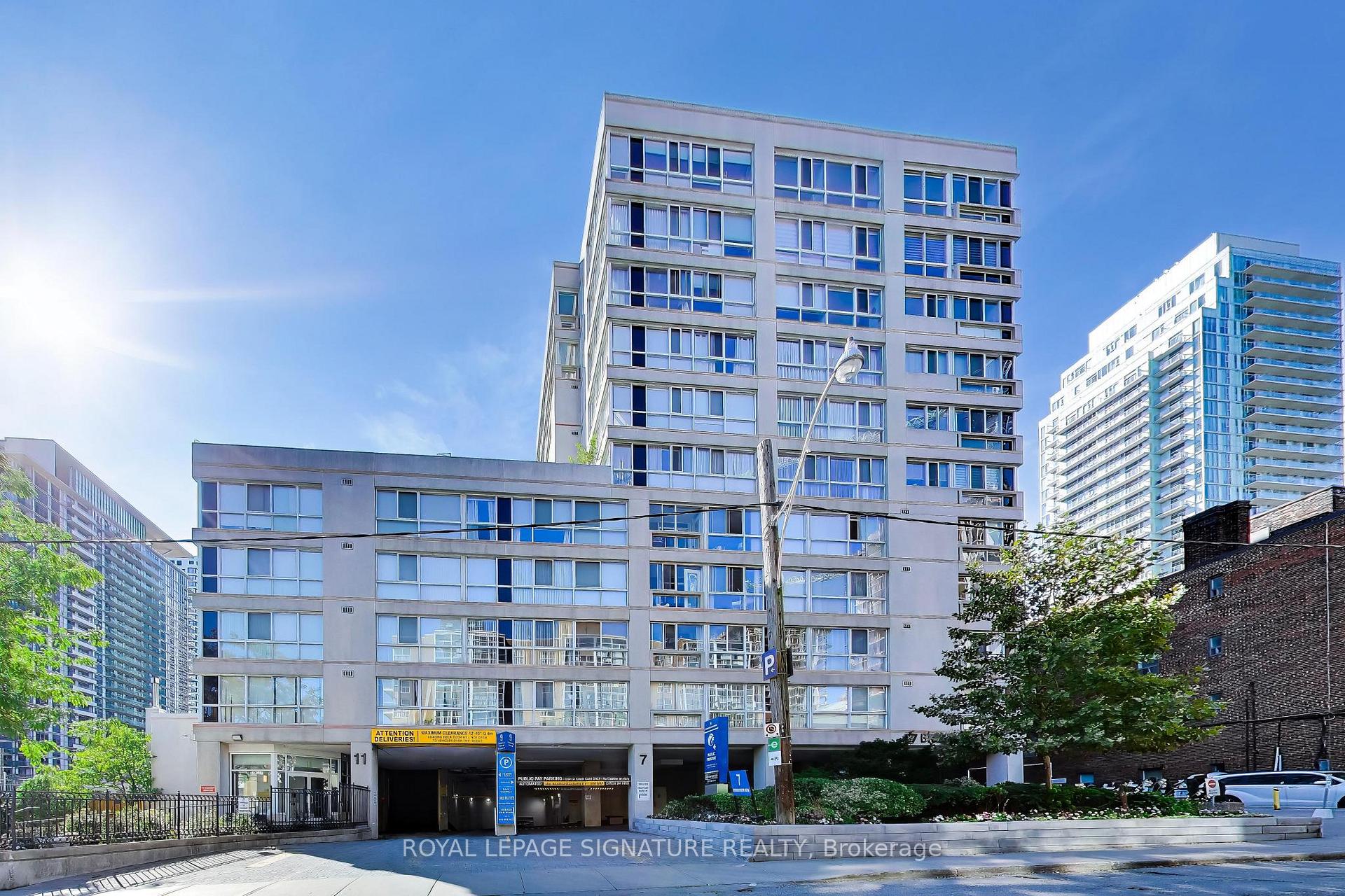 Photo 1 of Unit TH5, 11 Broadway Avenue, Toronto, Mount Pleasant West — HOMEH