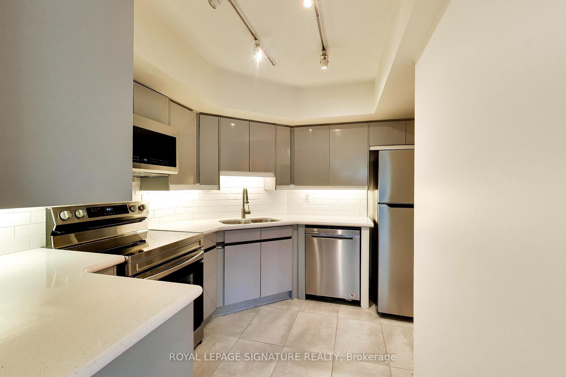 Photo 10 of Unit TH5, 11 Broadway Avenue, Toronto, Mount Pleasant West — HOMEH
