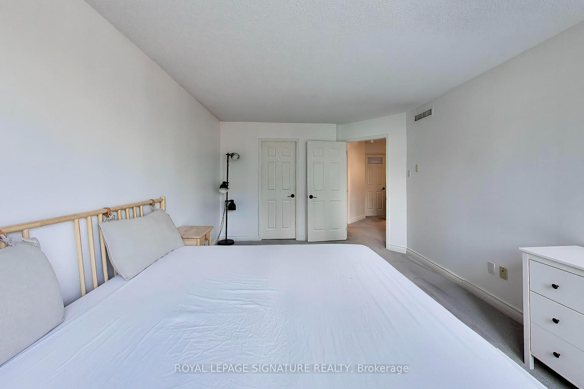 Photo 12 of Unit TH5, 11 Broadway Avenue, Toronto, Mount Pleasant West — HOMEH