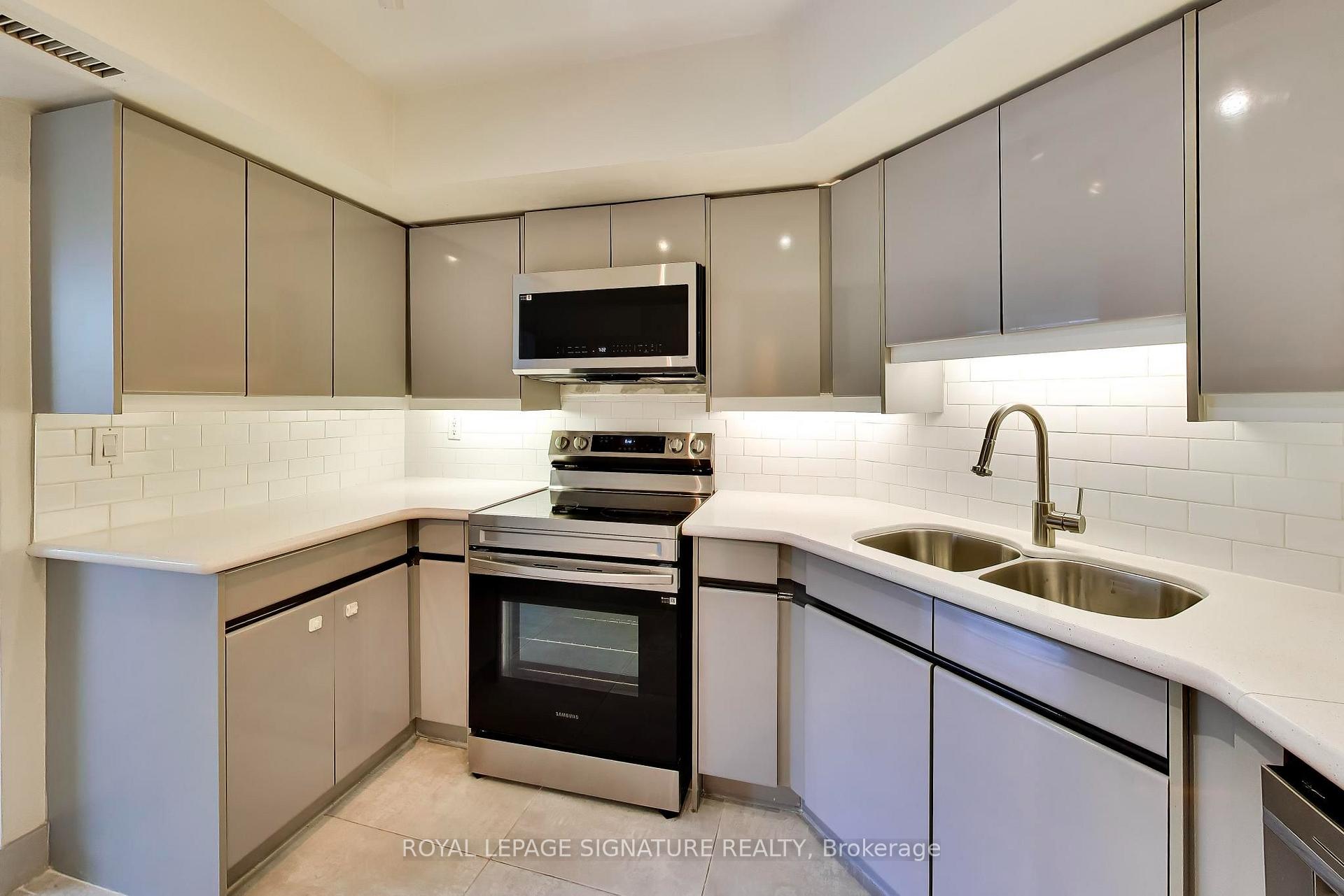 Photo 25 of Unit TH5, 11 Broadway Avenue, Toronto, Mount Pleasant West — HOMEH