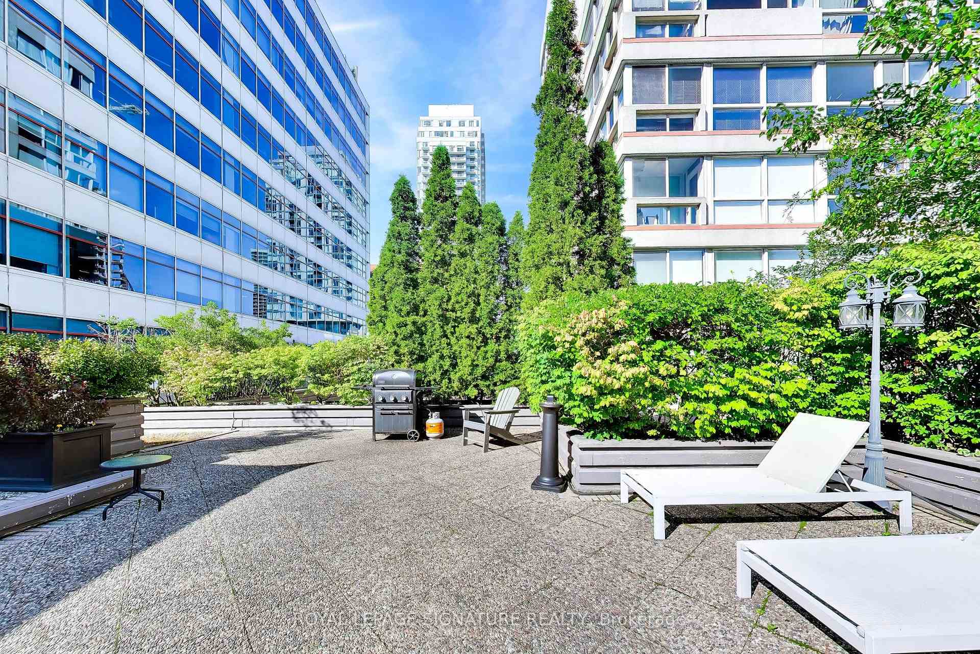 Photo 33 of Unit TH5, 11 Broadway Avenue, Toronto, Mount Pleasant West — HOMEH