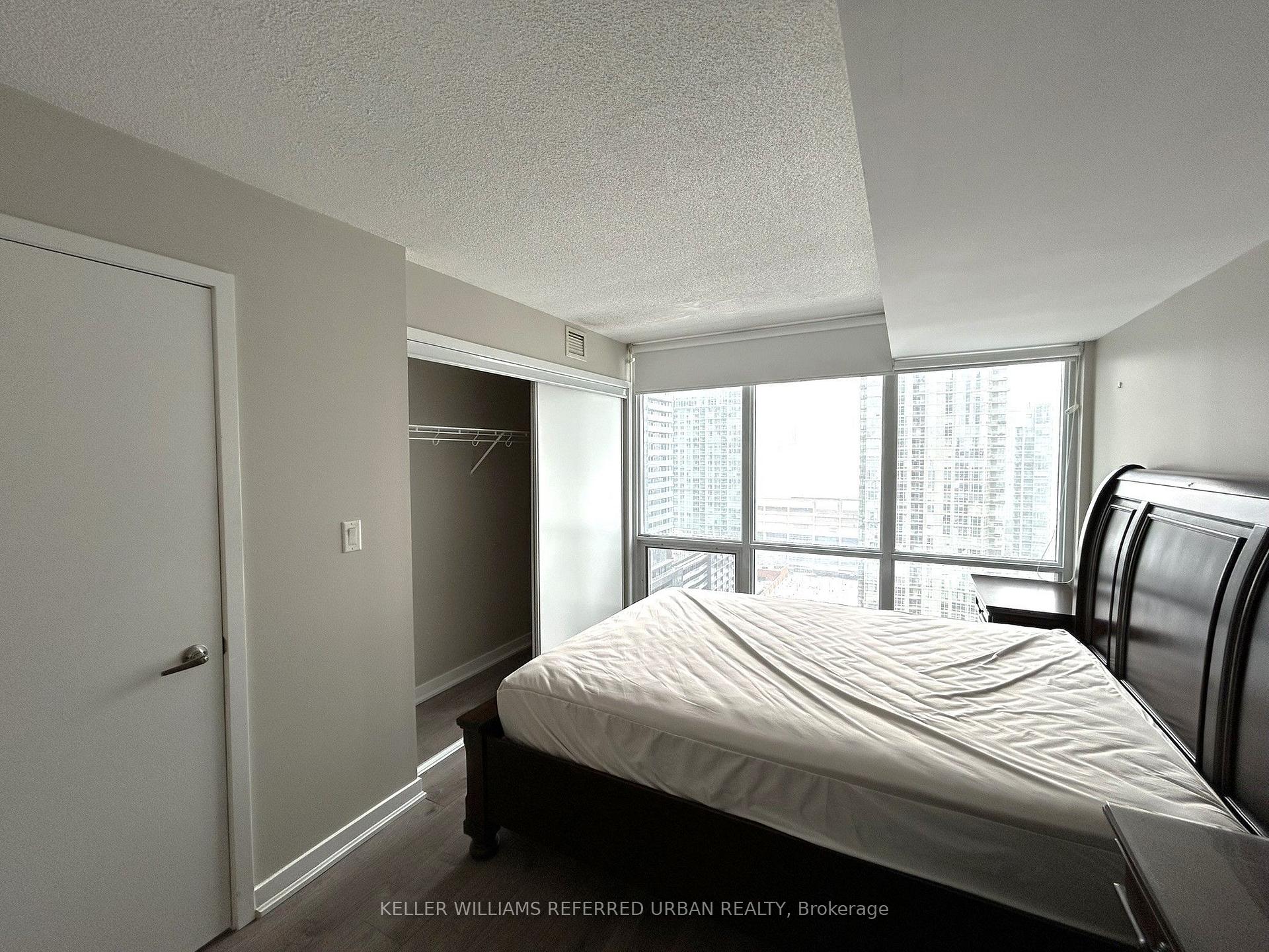 Photo 9 of Unit 2906, 15 Fort York Boulevard, Toronto, Waterfront Communities — HOMEH