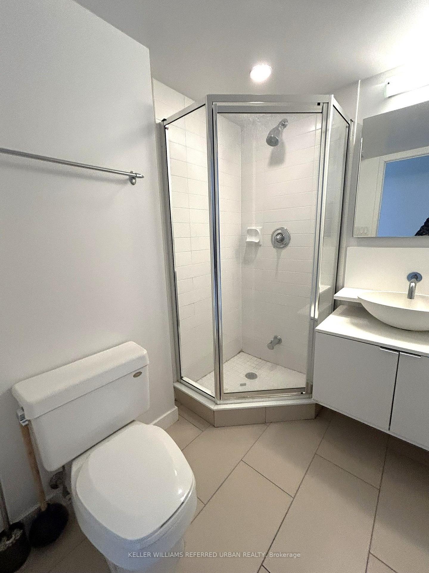 Photo 15 of Unit 2906, 15 Fort York Boulevard, Toronto, Waterfront Communities — HOMEH