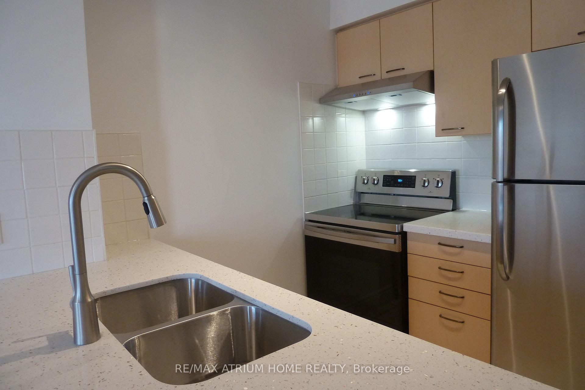 Photo 4 of Unit 815, 51 Saddlecreek Drive, Markham, Commerce Valley — HOMEH