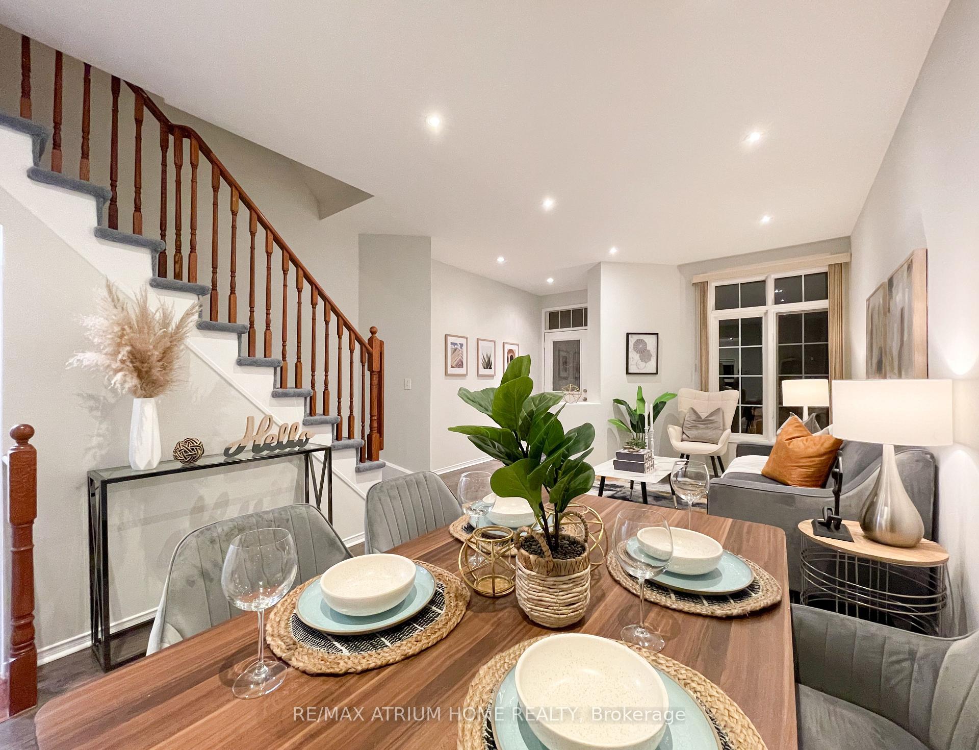 Photo 3 of 45 Madison Heights Boulevard, Markham, Berczy — HOMEH