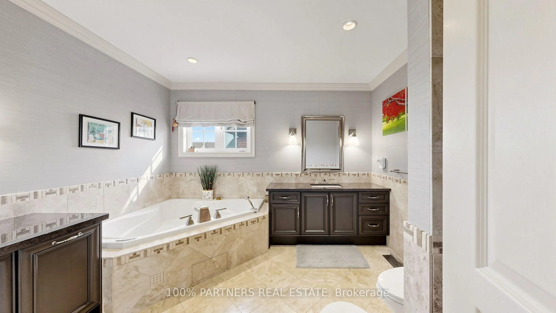Photo 35 of 33 Earnshaw Drive, Markham, Victoria Square — HOMEH