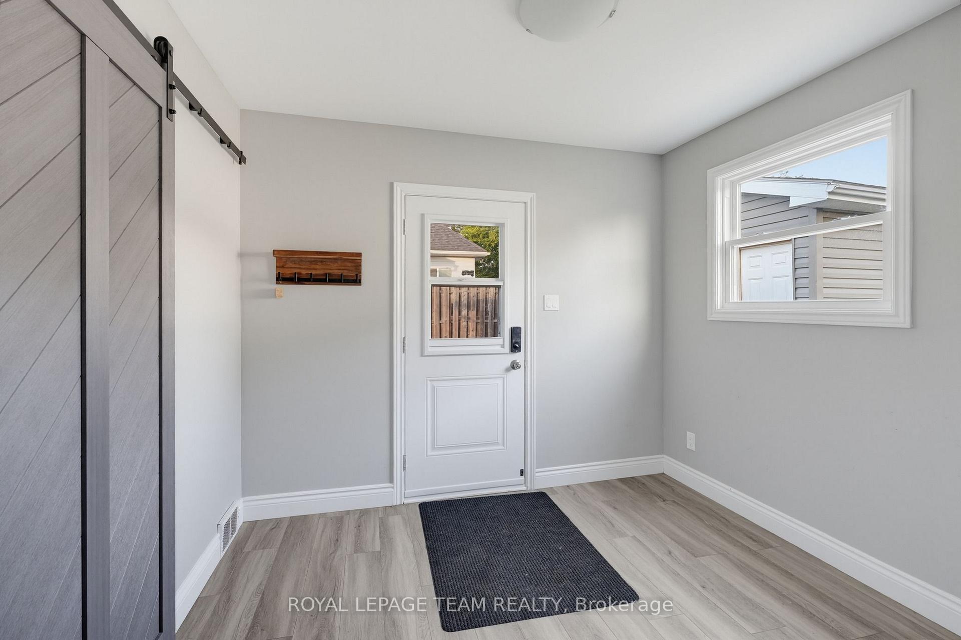 Photo 4 of 81 Bank Street S, Renfrew, Renfrew — HOMEH