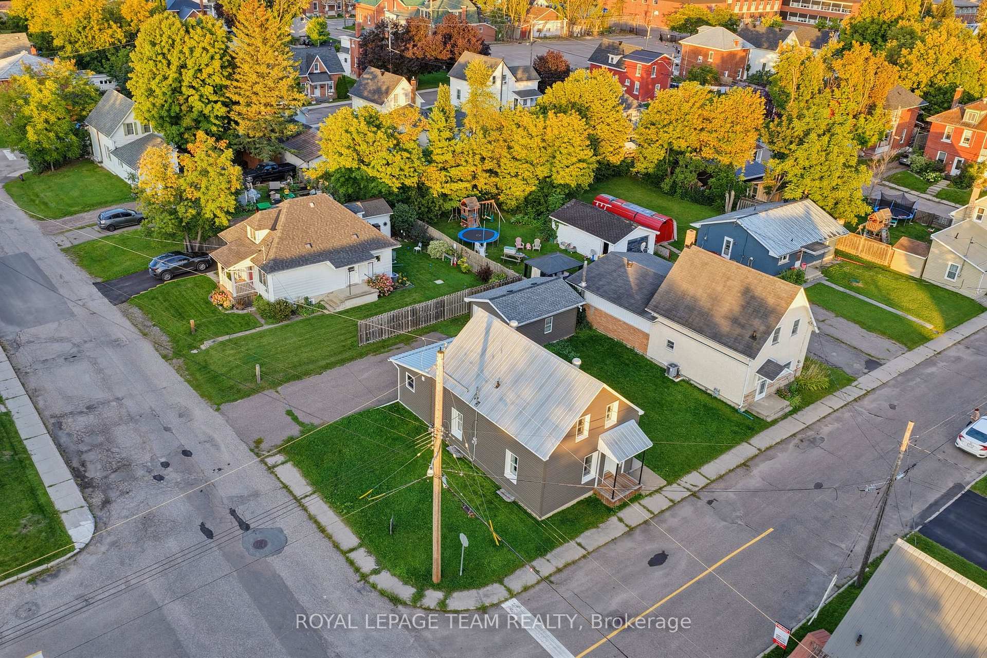 Photo 27 of 81 Bank Street S, Renfrew, Renfrew — HOMEH