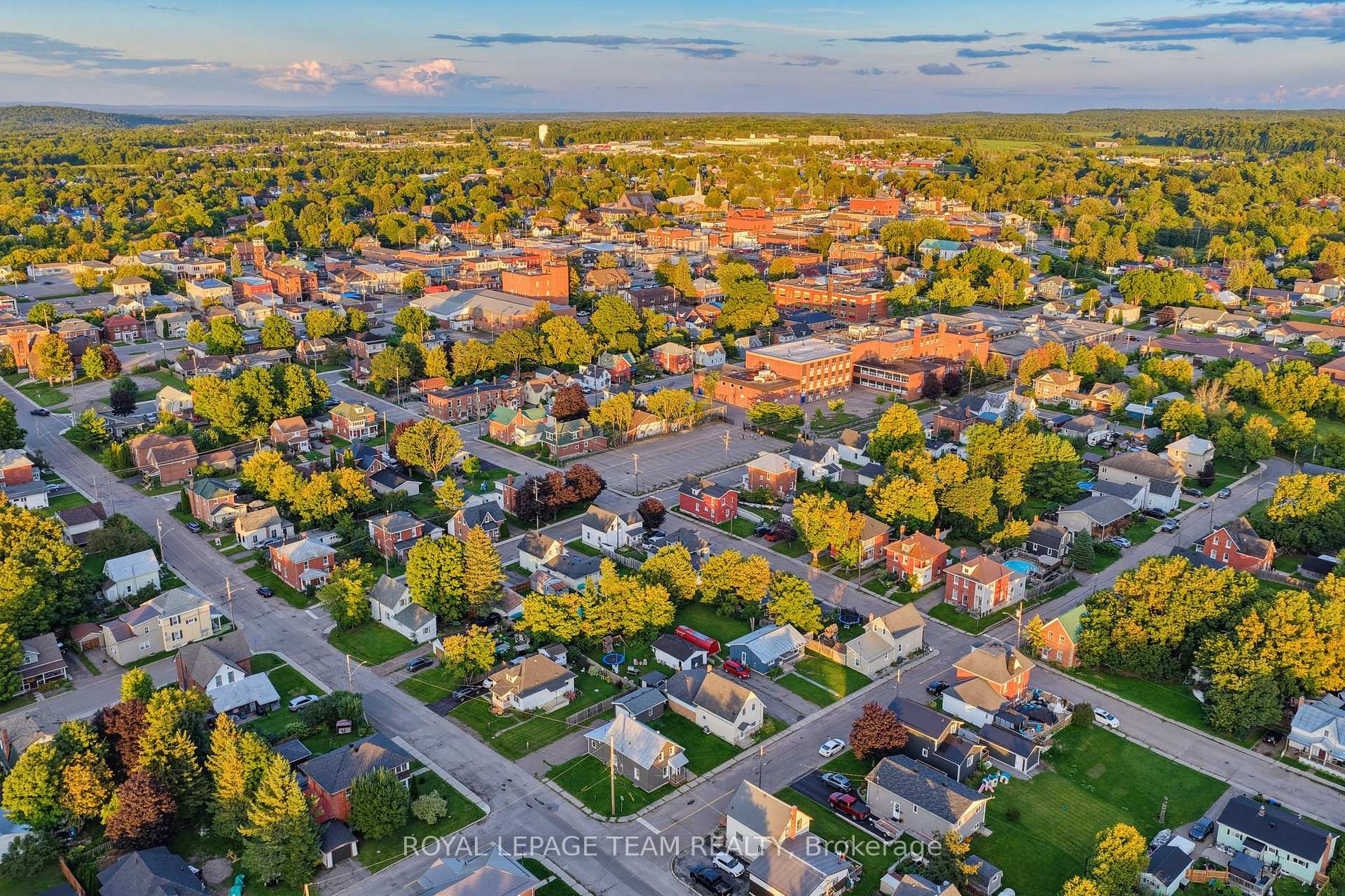 Photo 33 of 81 Bank Street S, Renfrew, Renfrew — HOMEH