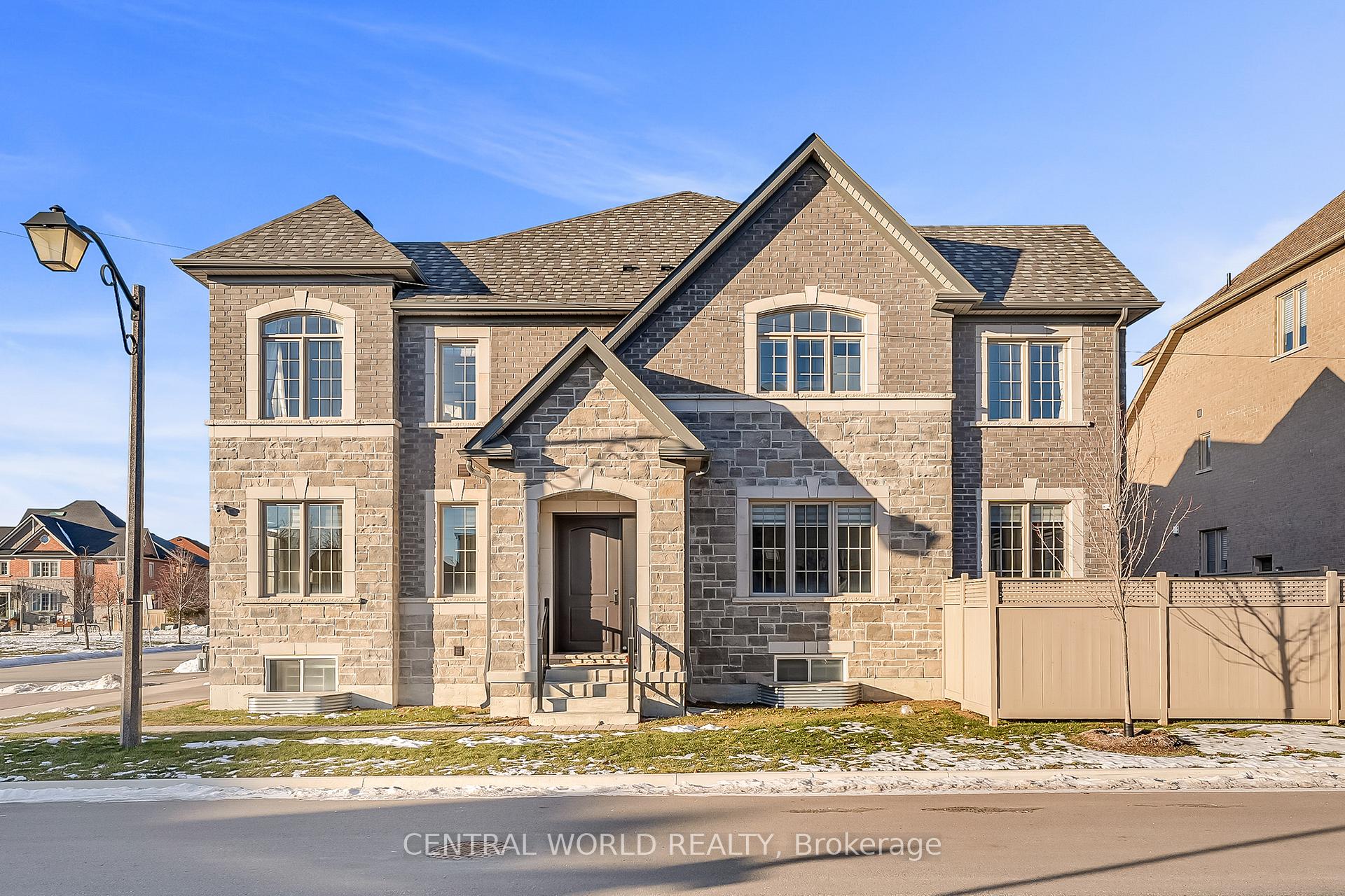 Photo 6 of 395 Fred McLaren Boulevard, Markham, Wismer — HOMEH