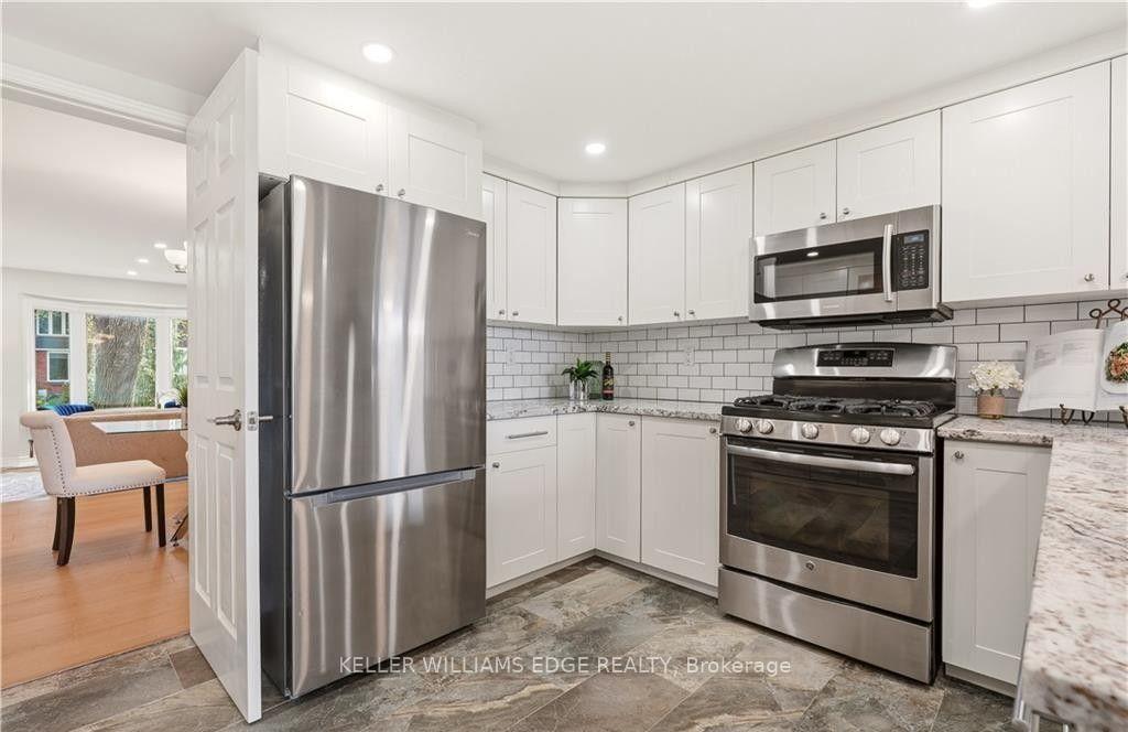 Photo 9 of 14 Harbour Drive, Hamilton, Lakeshore — HOMEH