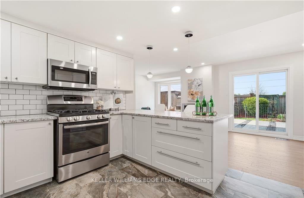 Photo 10 of 14 Harbour Drive, Hamilton, Lakeshore — HOMEH