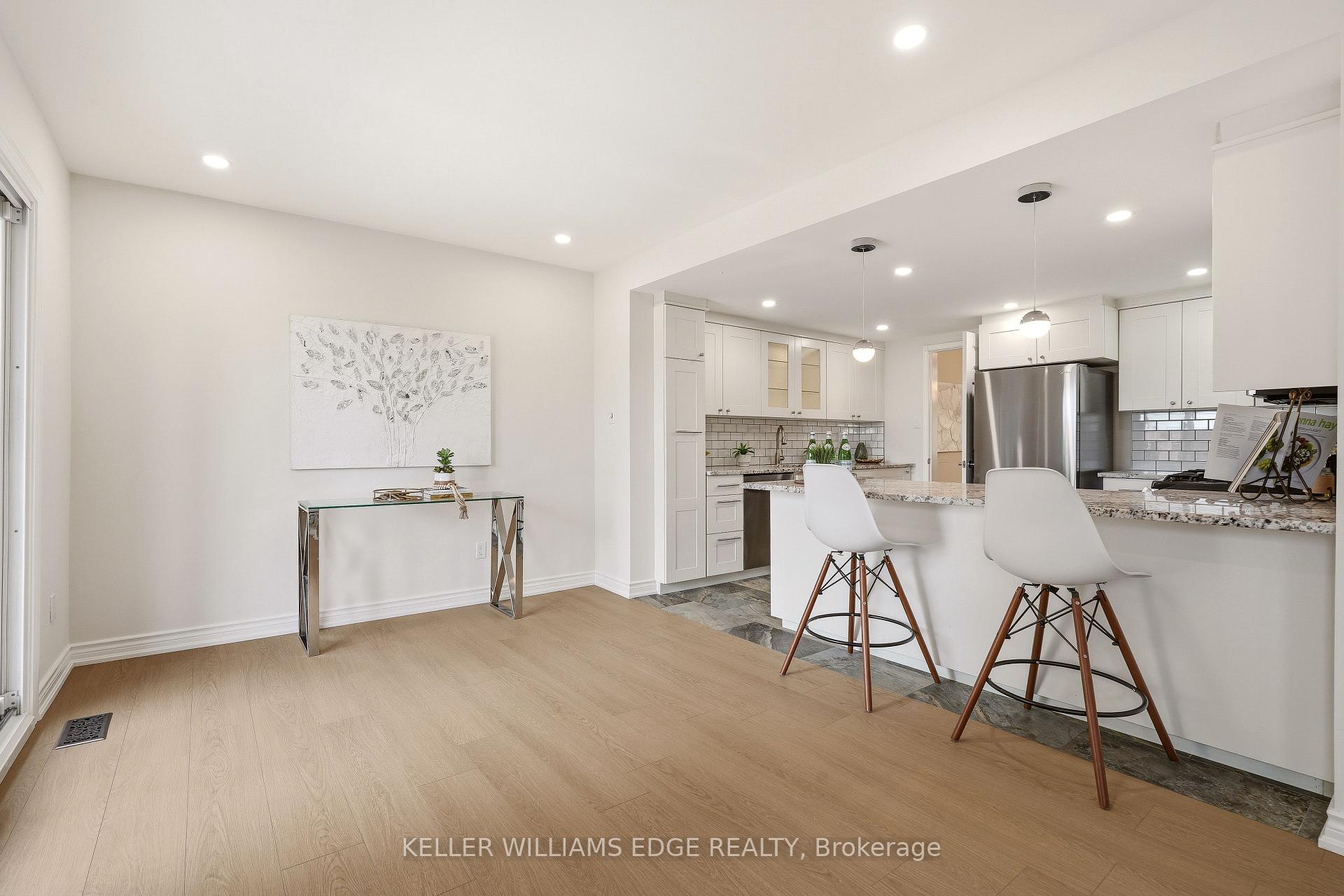 Photo 12 of 14 Harbour Drive, Hamilton, Lakeshore — HOMEH