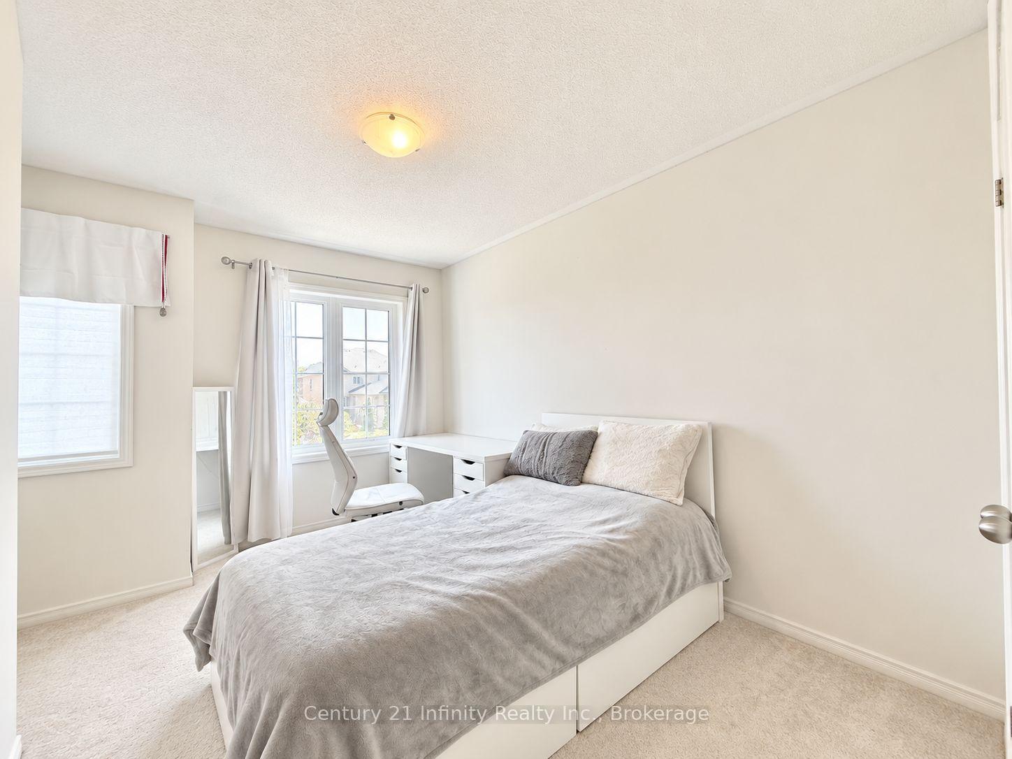Photo 14 of 2339 Dress Circle Crescent, Oshawa, Windfields — HOMEH
