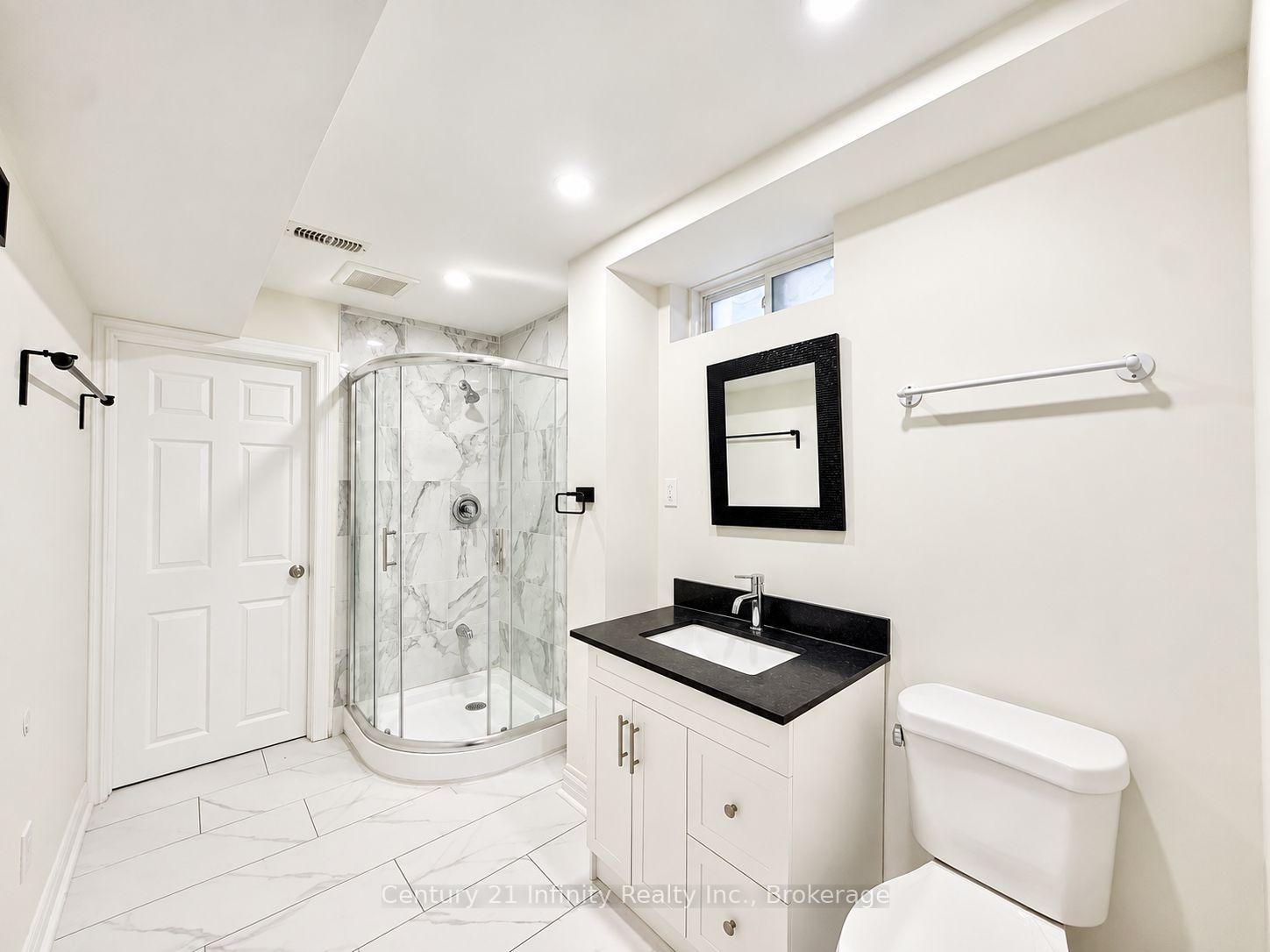 Photo 18 of 2339 Dress Circle Crescent, Oshawa, Windfields — HOMEH