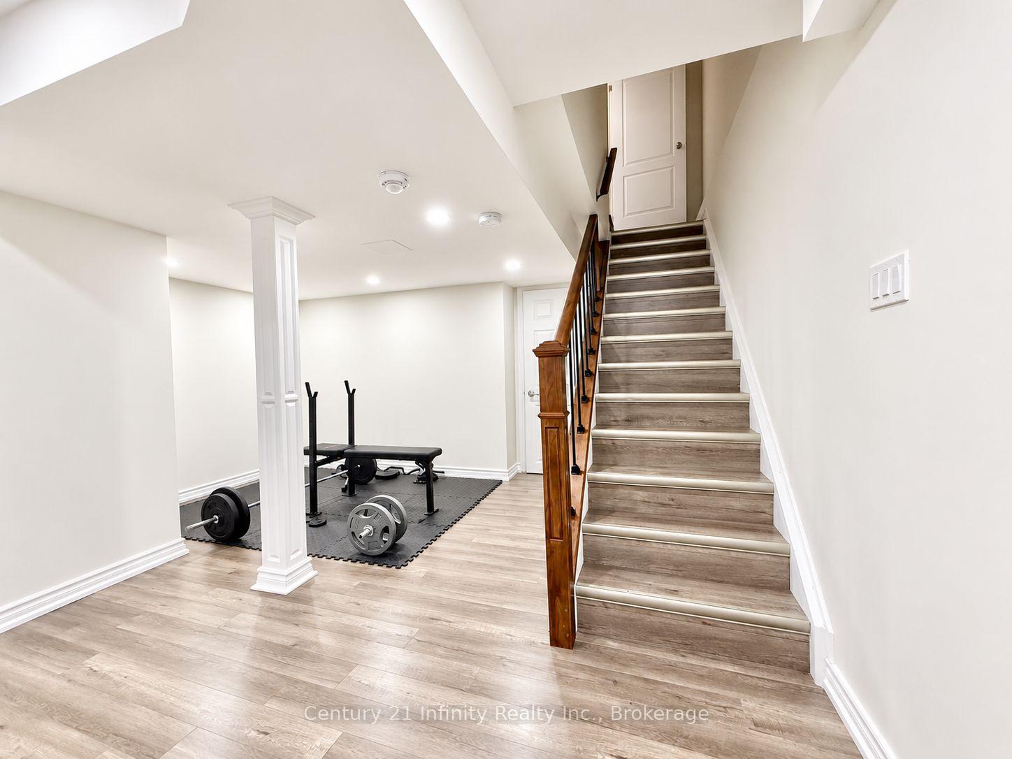 Photo 19 of 2339 Dress Circle Crescent, Oshawa, Windfields — HOMEH