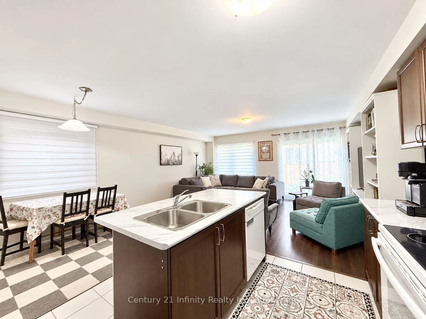 Photo 9 of 2339 Dress Circle Crescent, Oshawa, Windfields — HOMEH