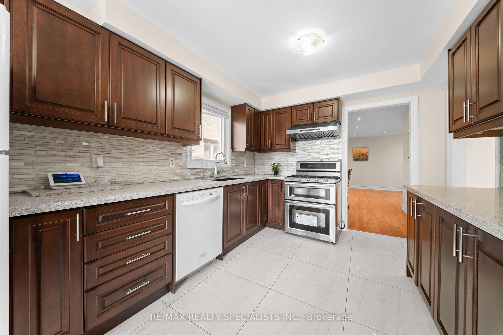 Photo 13 of 6386 Longspur Road, Mississauga, Lisgar — HOMEH