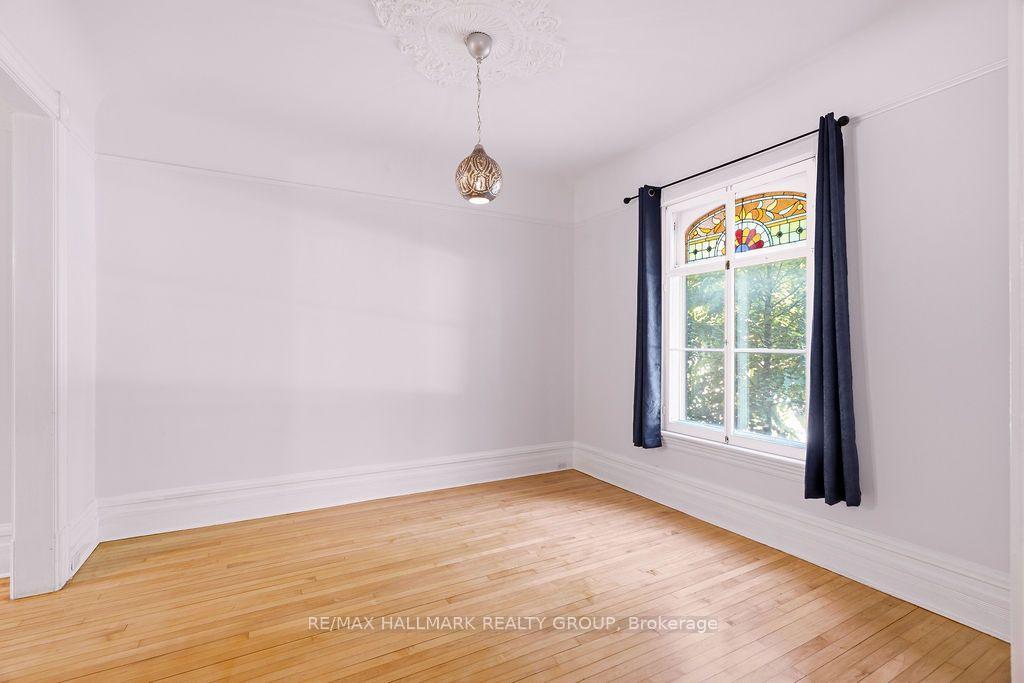 Photo 5 of 566 MacLaren Street, Ottawa, Ottawa Centre — HOMEH