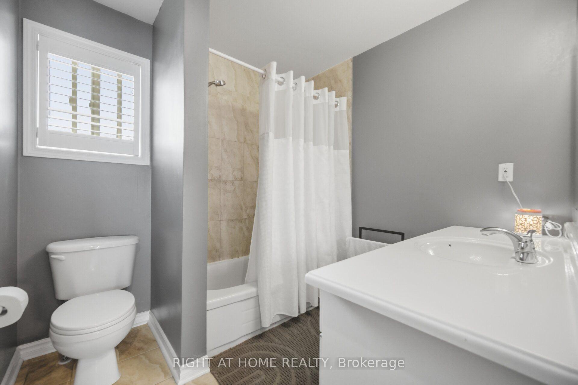 Photo 23 of 475 Collis Court, Milton, Clarke — HOMEH