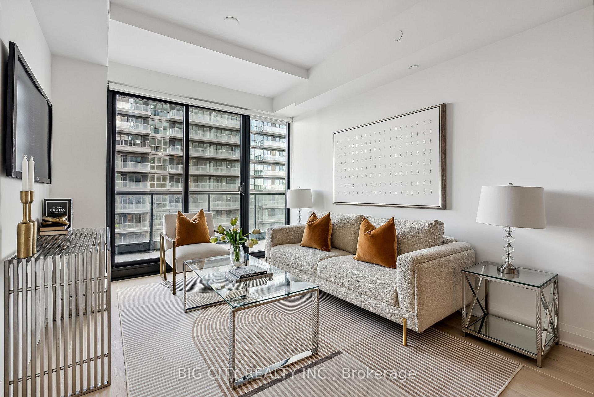 Photo 3 of Unit 1108, 33 Frederick Todd Way, Toronto, Thorncliffe Park — HOMEH