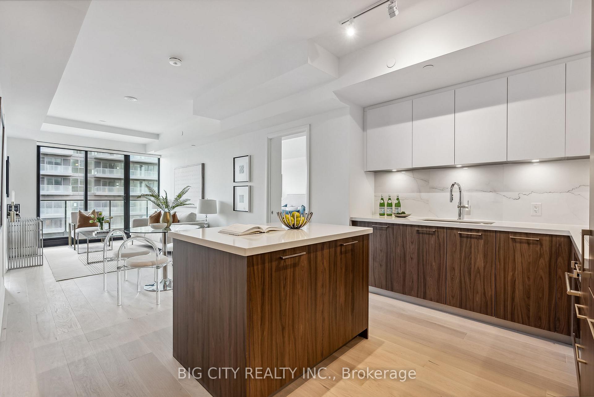 Photo 5 of Unit 1108, 33 Frederick Todd Way, Toronto, Thorncliffe Park — HOMEH