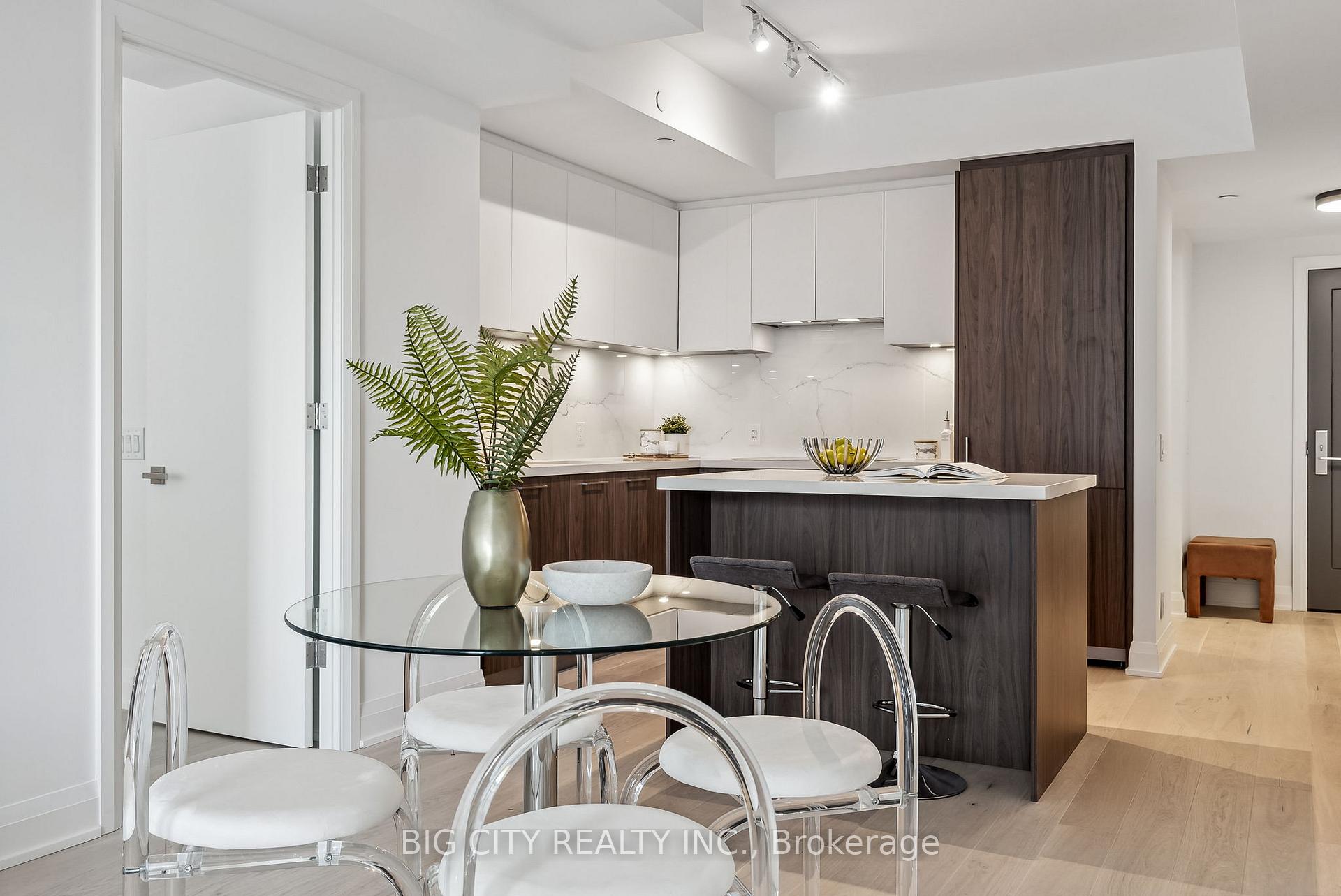 Photo 8 of Unit 1108, 33 Frederick Todd Way, Toronto, Thorncliffe Park — HOMEH