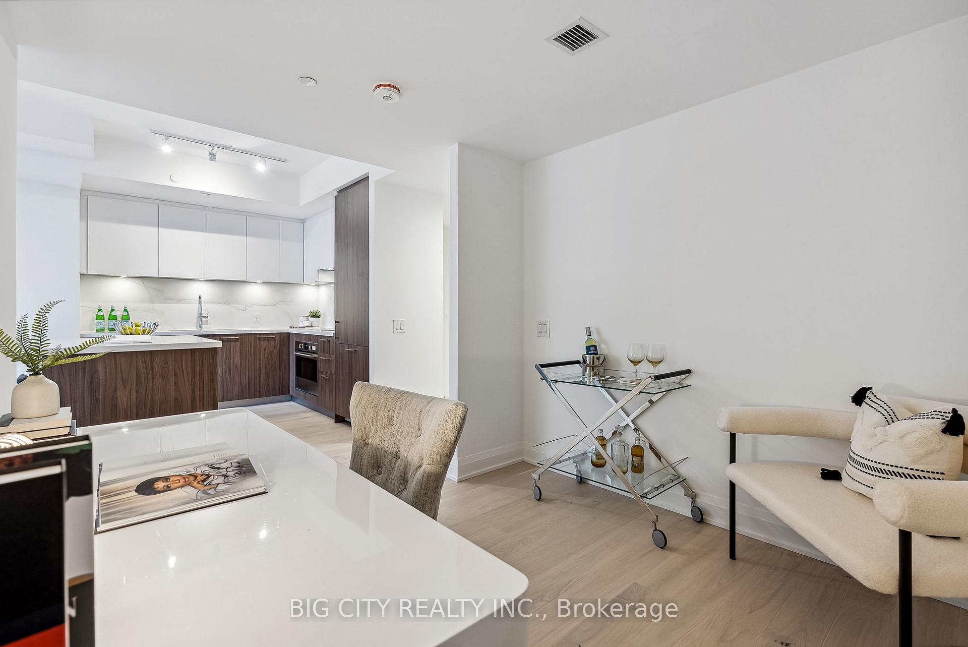 Photo 17 of Unit 1108, 33 Frederick Todd Way, Toronto, Thorncliffe Park — HOMEH