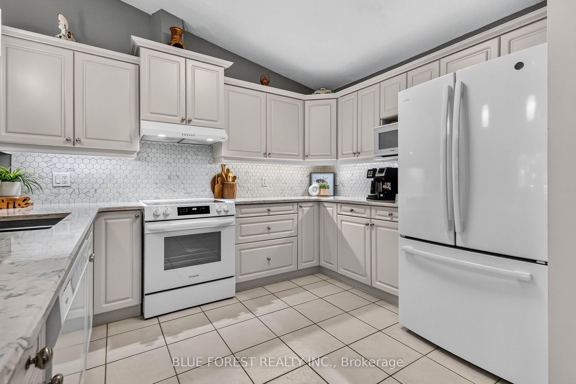 Photo 9 of Unit 38, 43 Capulet Walk, London, North M — HOMEH