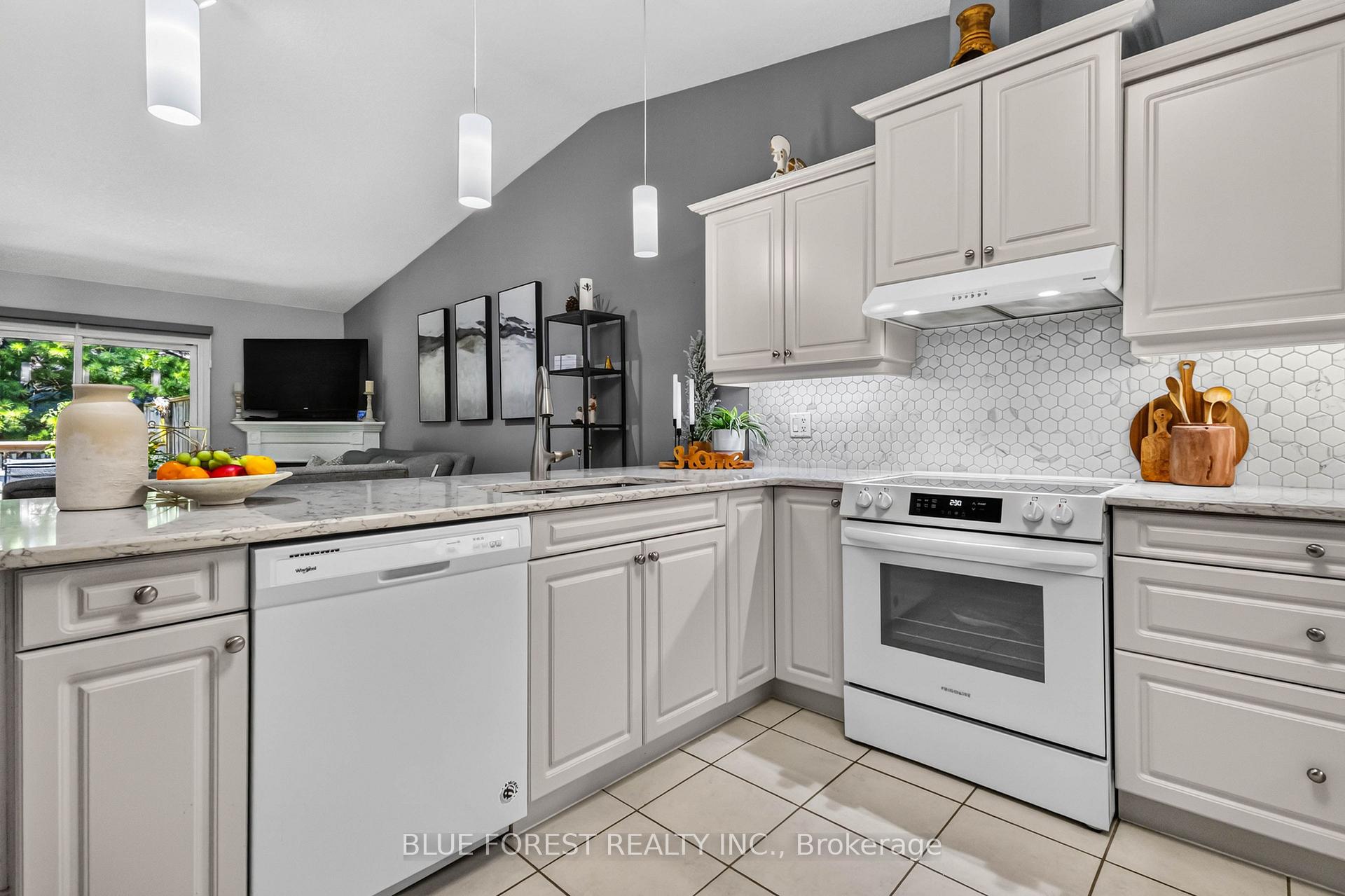 Photo 10 of Unit 38, 43 Capulet Walk, London, North M — HOMEH