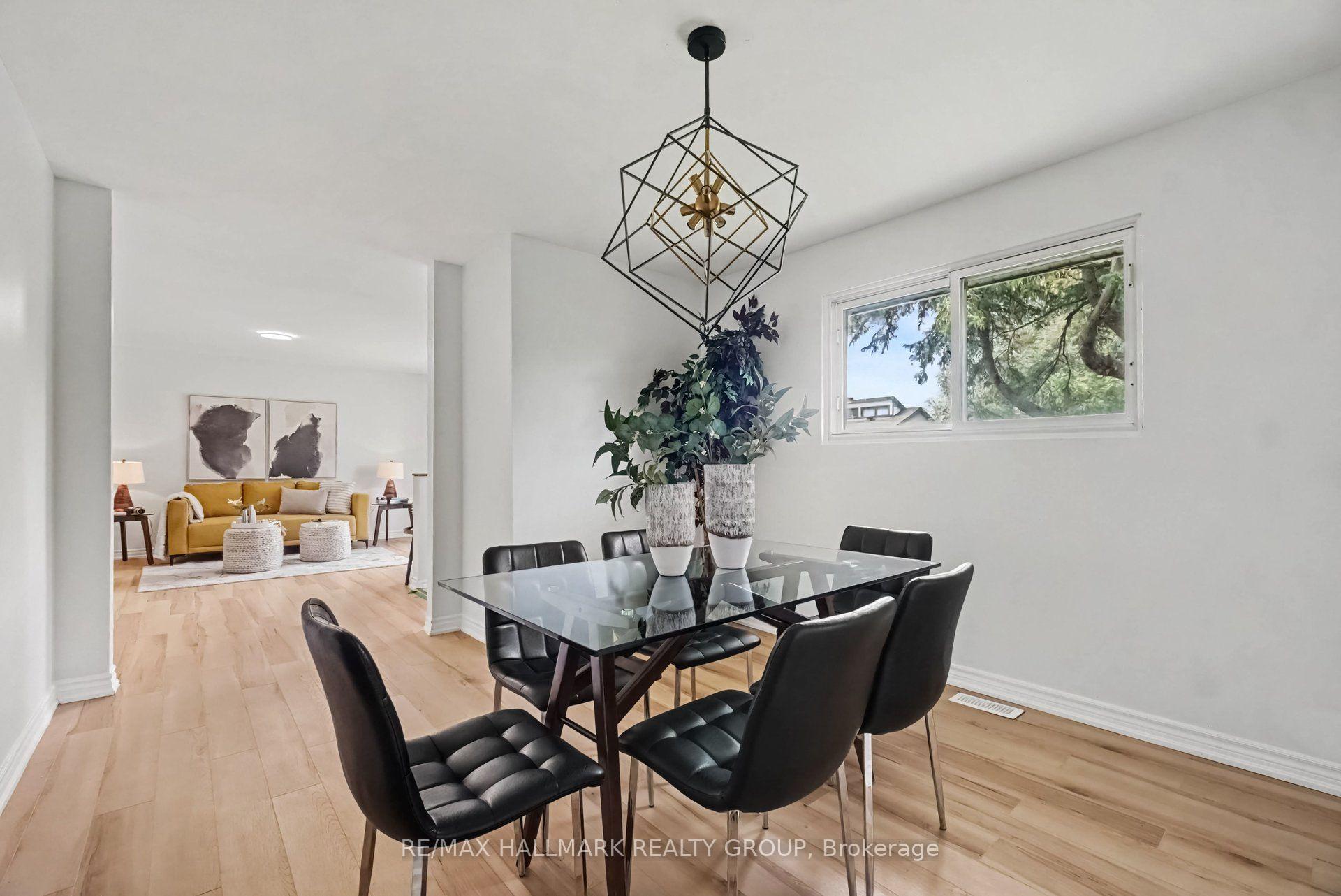 Photo 5 of 1369 Duford Drive, Ottawa, Bilberry Creek/Queenswood Heights — HOMEH