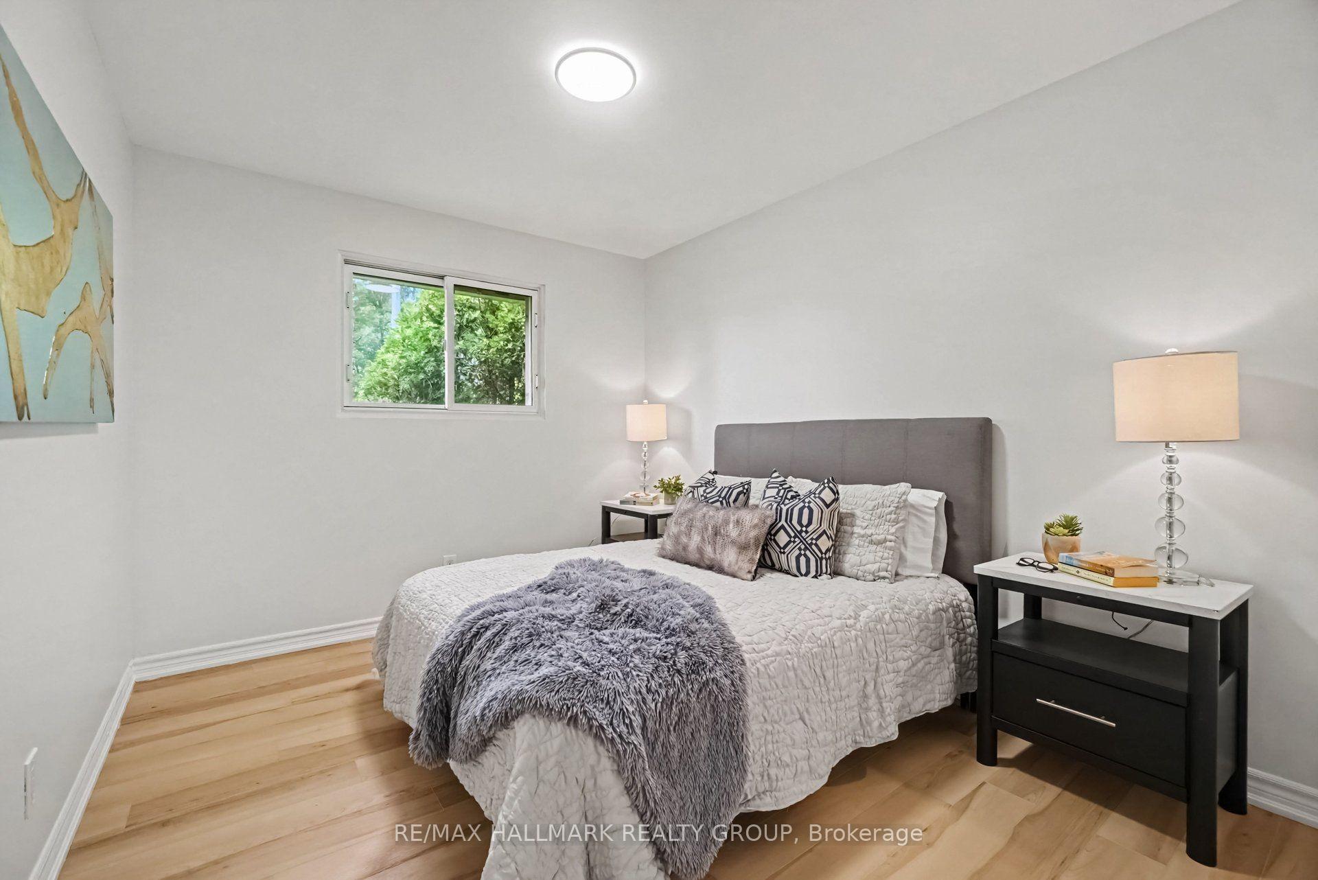 Photo 17 of 1369 Duford Drive, Ottawa, Bilberry Creek/Queenswood Heights — HOMEH