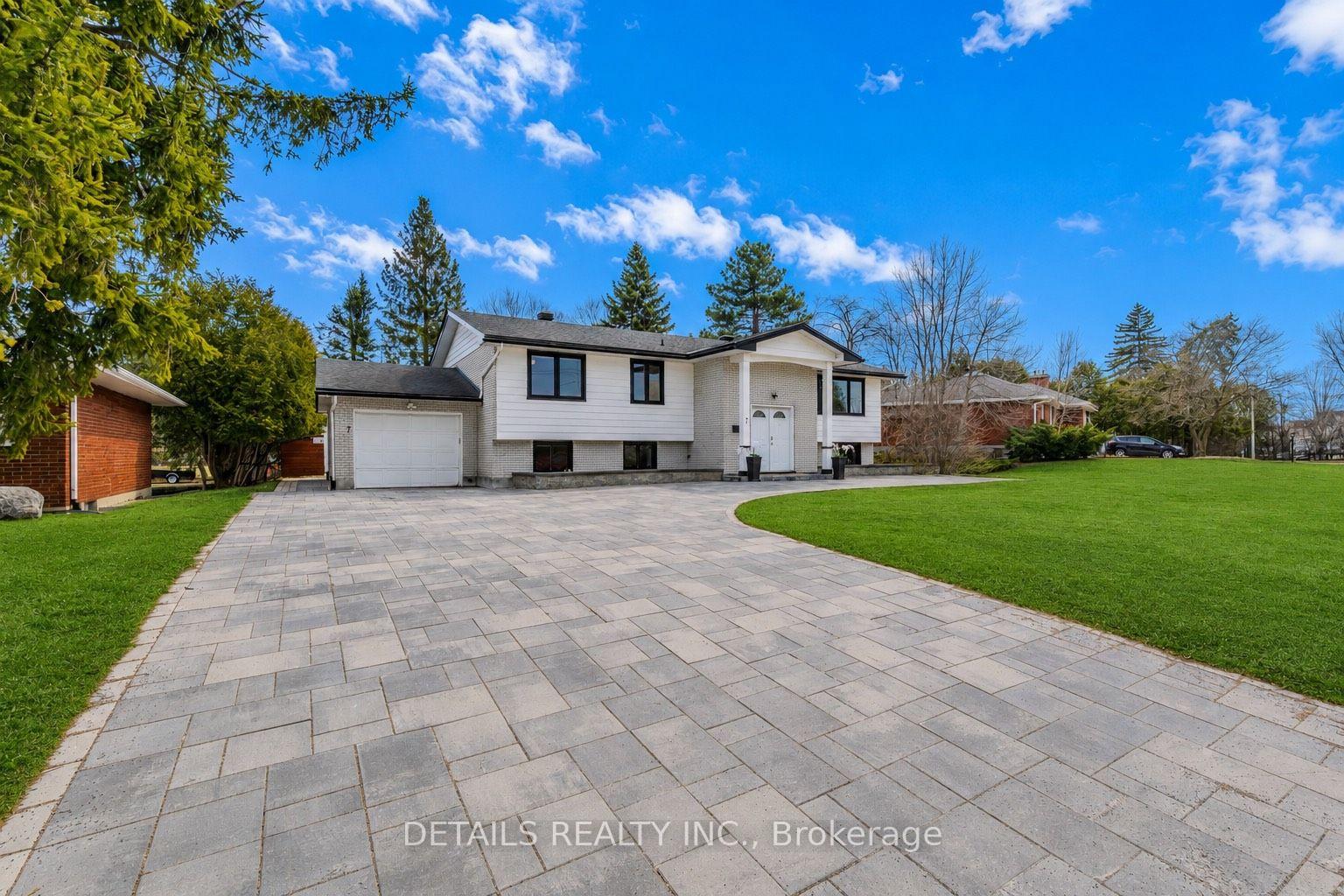Photo 1 of 7 Kerry Crescent E, Ottawa, City View/Skyline/Fisher Heights/Parkwood Hills — HOMEH