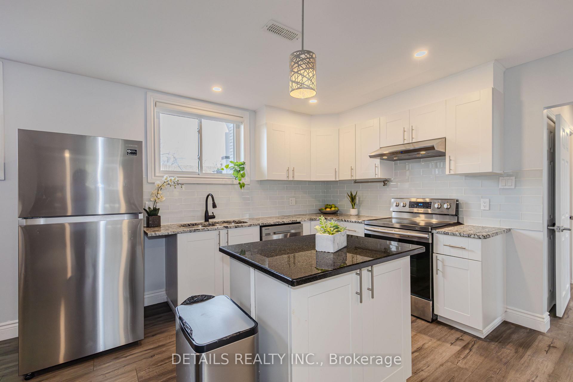 Photo 8 of 7 Kerry Crescent E, Ottawa, City View/Skyline/Fisher Heights/Parkwood Hills — HOMEH