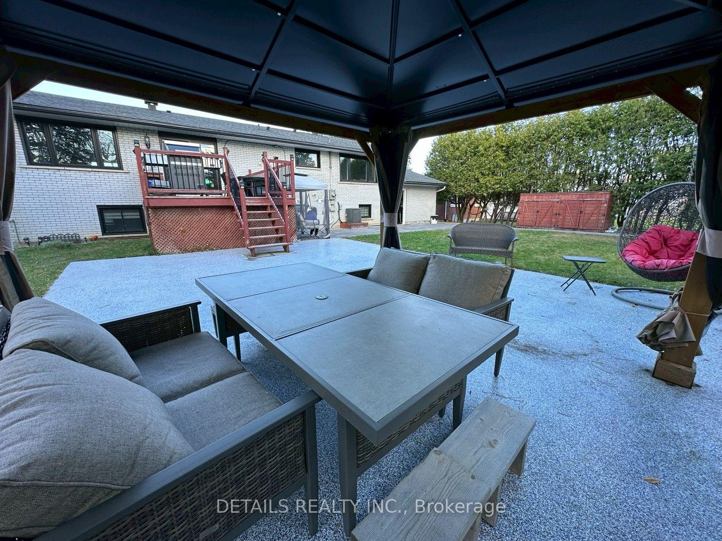 Photo 26 of 7 Kerry Crescent E, Ottawa, City View/Skyline/Fisher Heights/Parkwood Hills — HOMEH