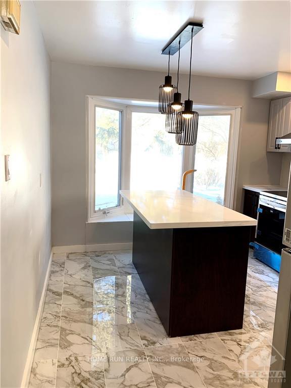 Photo 5 of 1201 St Moritz Court, Ottawa, Convent Glen North — HOMEH