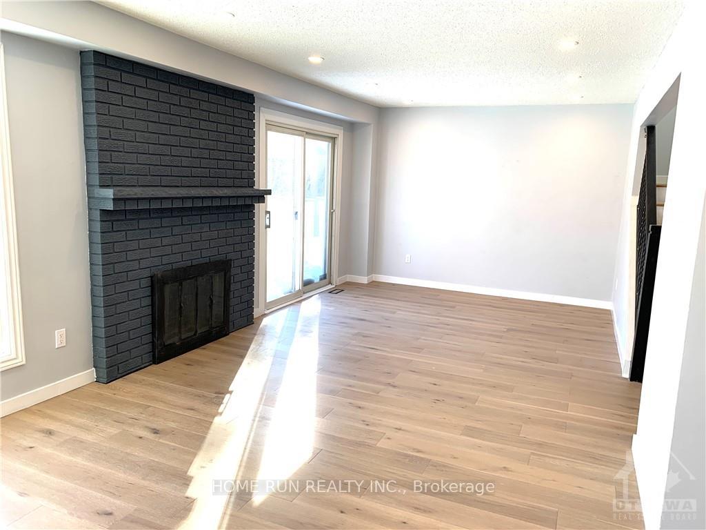 Photo 6 of 1201 St Moritz Court, Ottawa, Convent Glen North — HOMEH