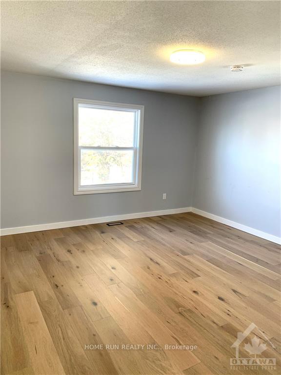 Photo 13 of 1201 St Moritz Court, Ottawa, Convent Glen North — HOMEH