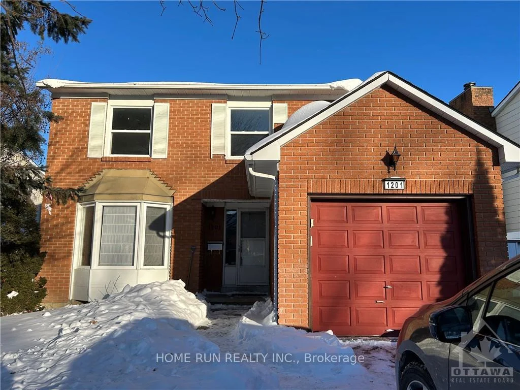 Photo 2 of 1201 St Moritz Court, Ottawa, Convent Glen North — HOMEH