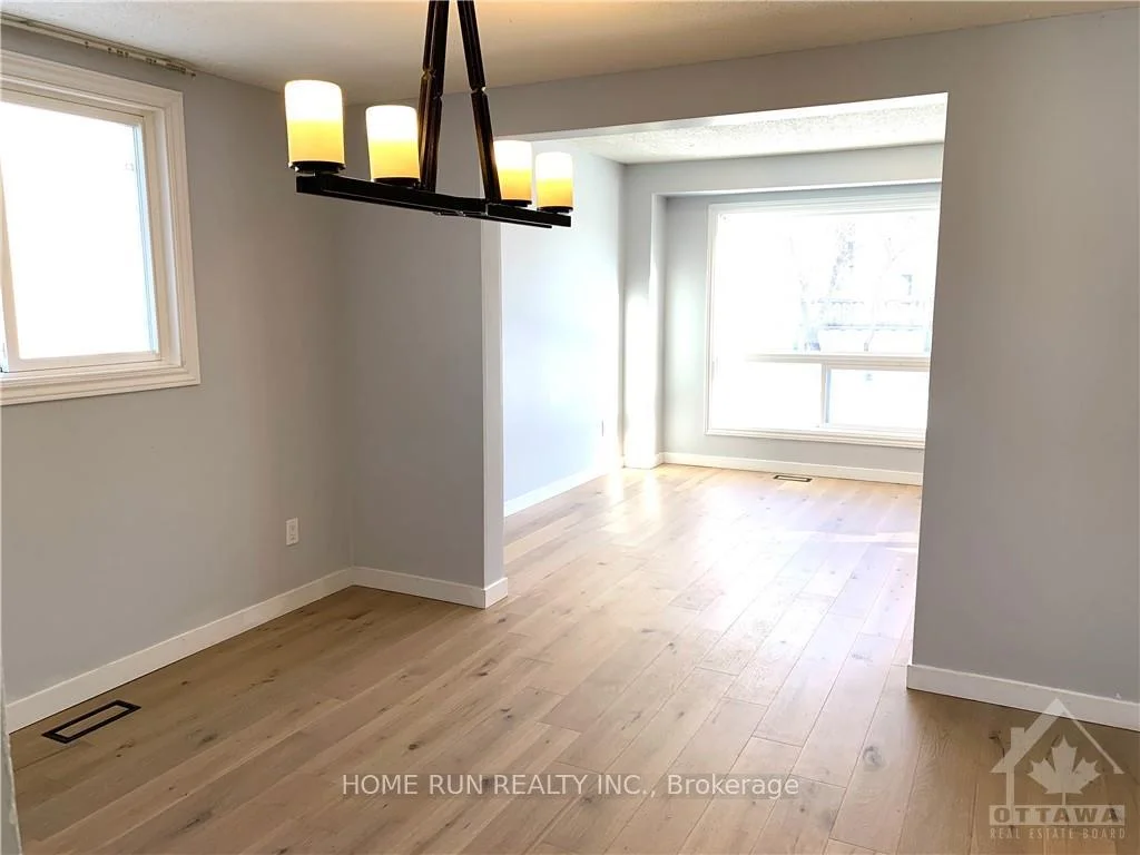 Photo 7 of 1201 St Moritz Court, Ottawa, Convent Glen North — HOMEH