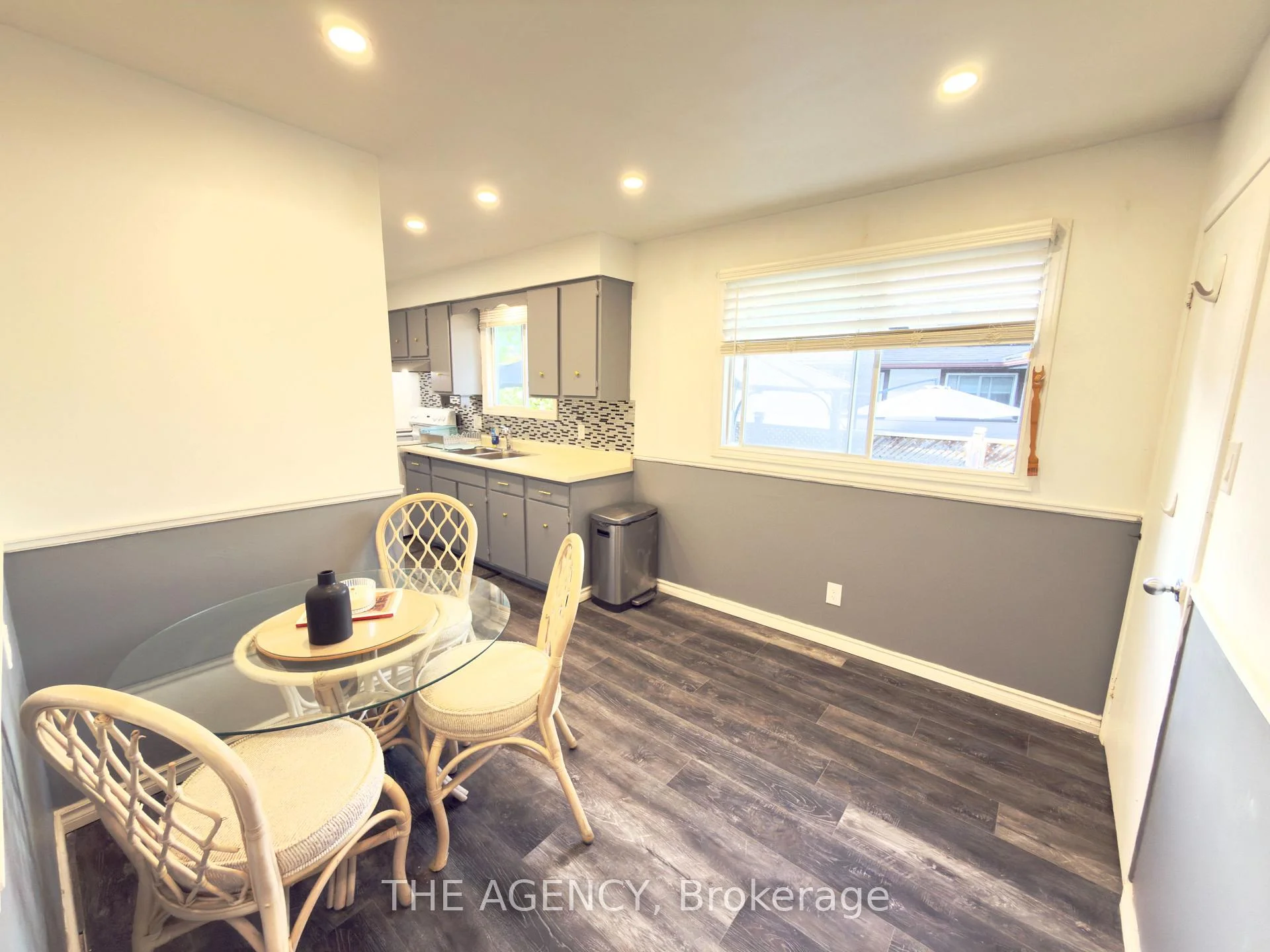 Photo 24 of 14 Muskoka Drive, Guelph, Victoria North — HOMEH