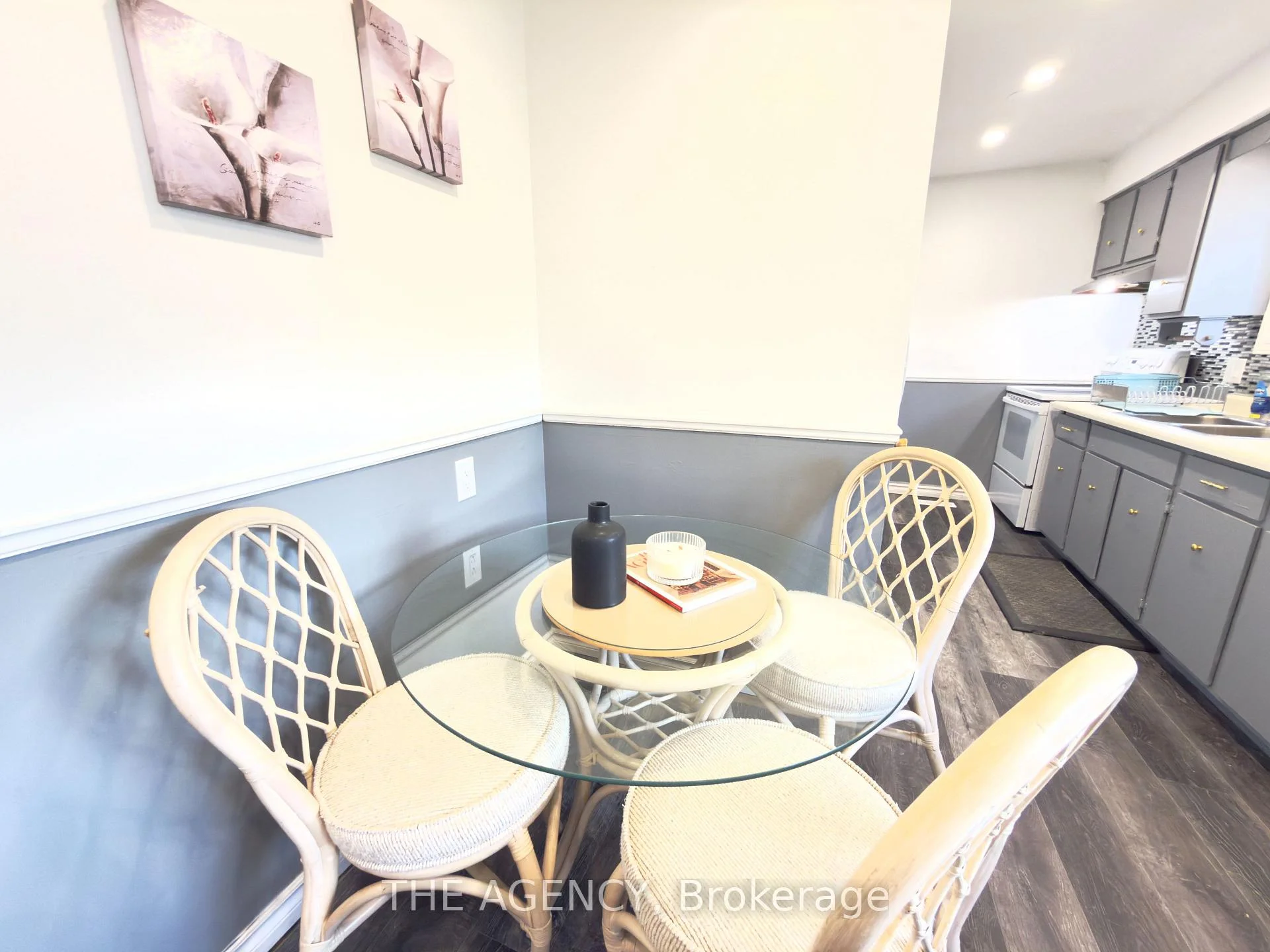 Photo 25 of 14 Muskoka Drive, Guelph, Victoria North — HOMEH