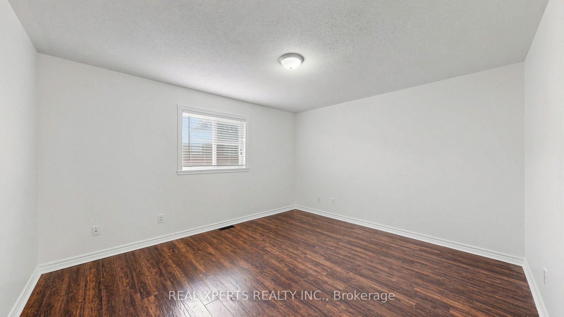 Photo 11 of 140 Del Francesco Way, Vaughan, Vellore Village — HOMEH