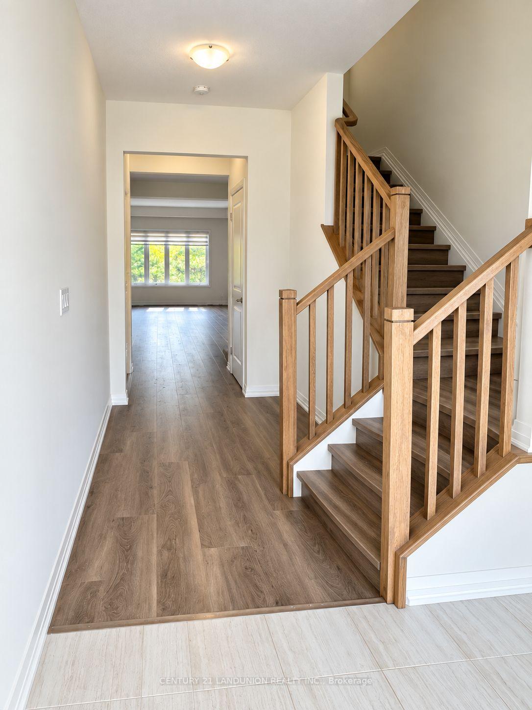 Photo 4 of 117 Acacia Road, Pelham, Fonthill — HOMEH