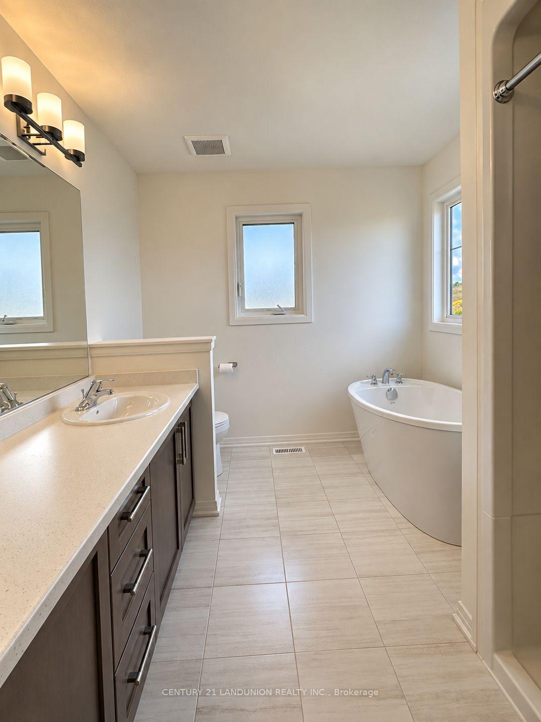 Photo 24 of 117 Acacia Road, Pelham, Fonthill — HOMEH