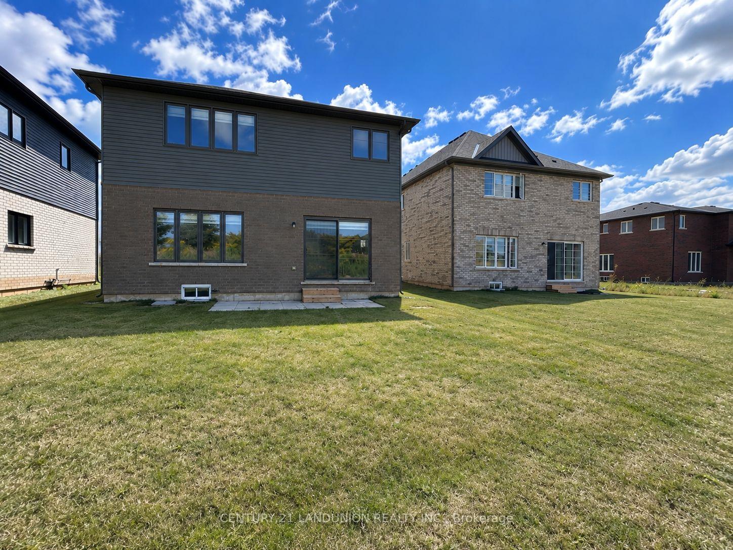 Photo 33 of 117 Acacia Road, Pelham, Fonthill — HOMEH